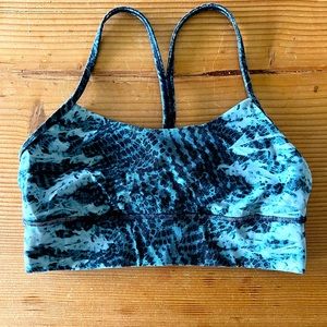 Lululemon Nulu Y Sports Bra